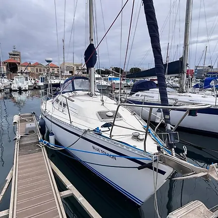 Botel Slowlife